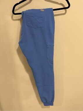 Figs Women's Jogger Scrub Pants in Periwinkle Blue